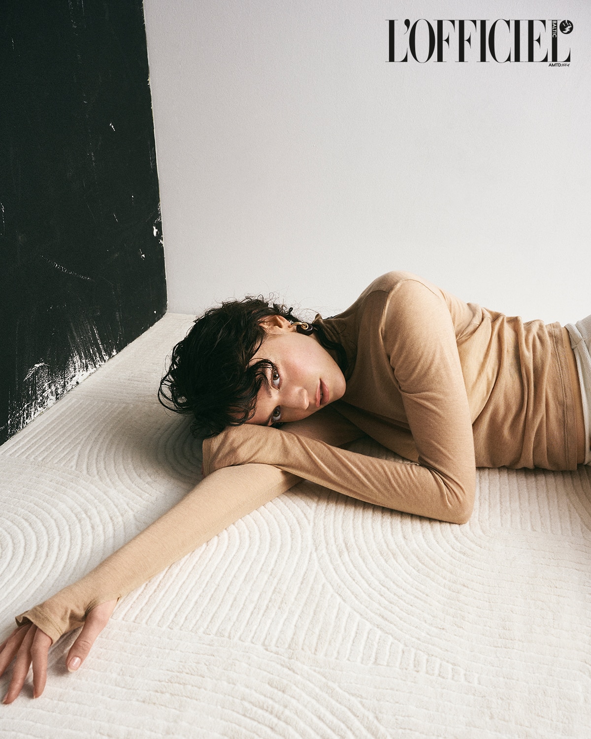 L'Officiel - Cool Cashmere